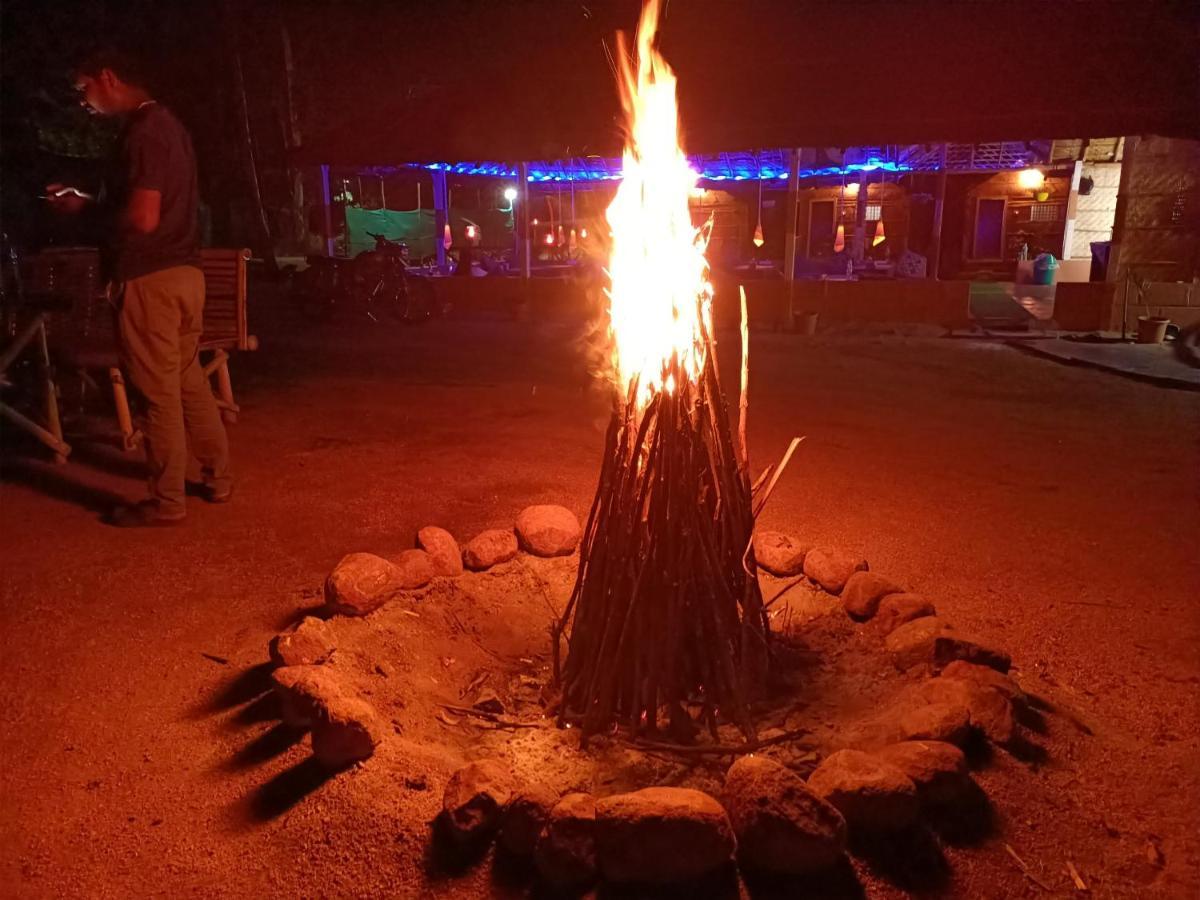 Island Vibes Hampi Guesthouse المظهر الخارجي الصورة