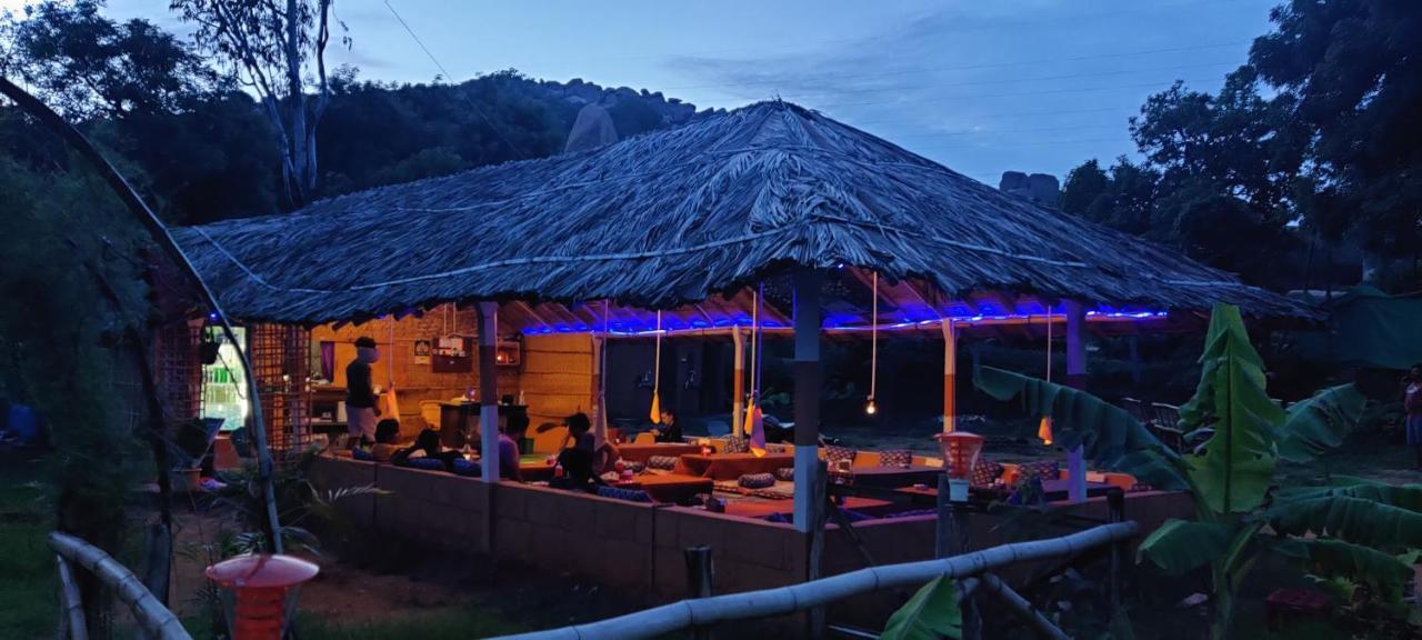 Island Vibes Hampi Guesthouse المظهر الخارجي الصورة